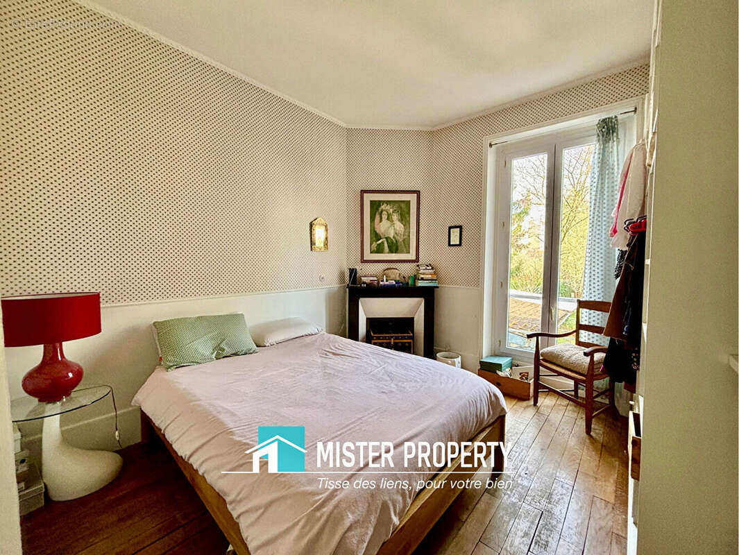 Appartement à SARTROUVILLE