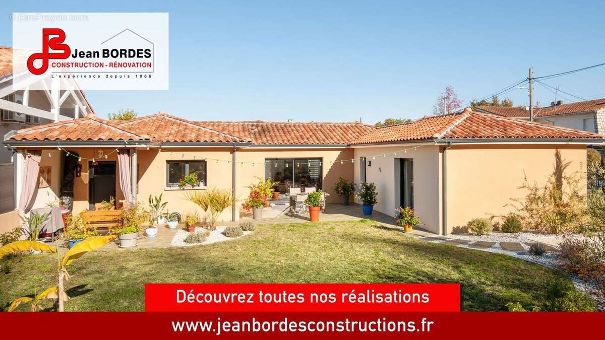 Terrain à PONTONX-SUR-L'ADOUR