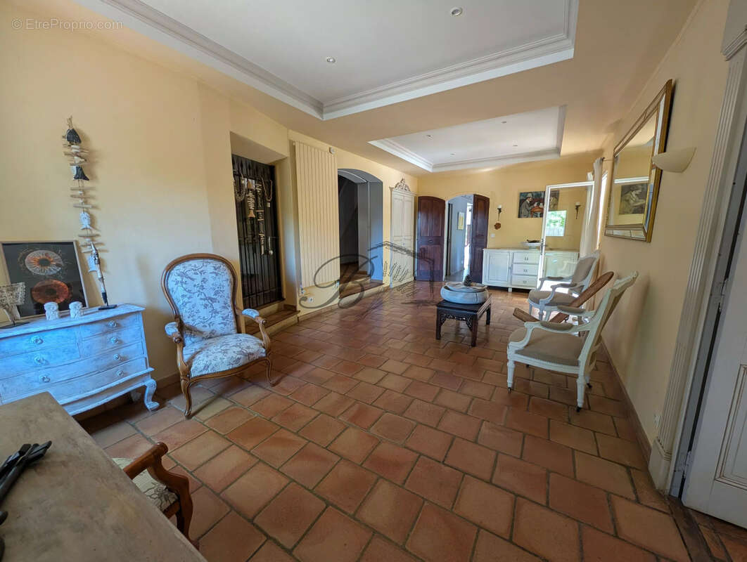 Maison à LA BASTIDE-DES-JOURDANS