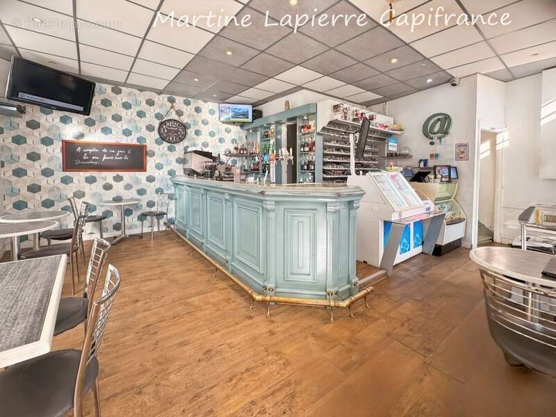 Commerce à SAINT-SYMPHORIEN-SUR-COISE