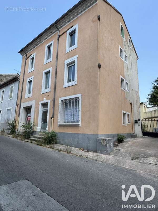 Appartement 245 m² à Ales  - photo 3