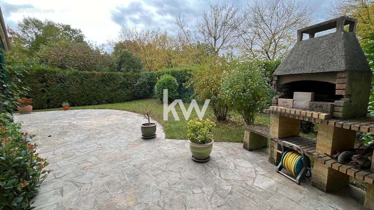 Maison à COURCOURONNES