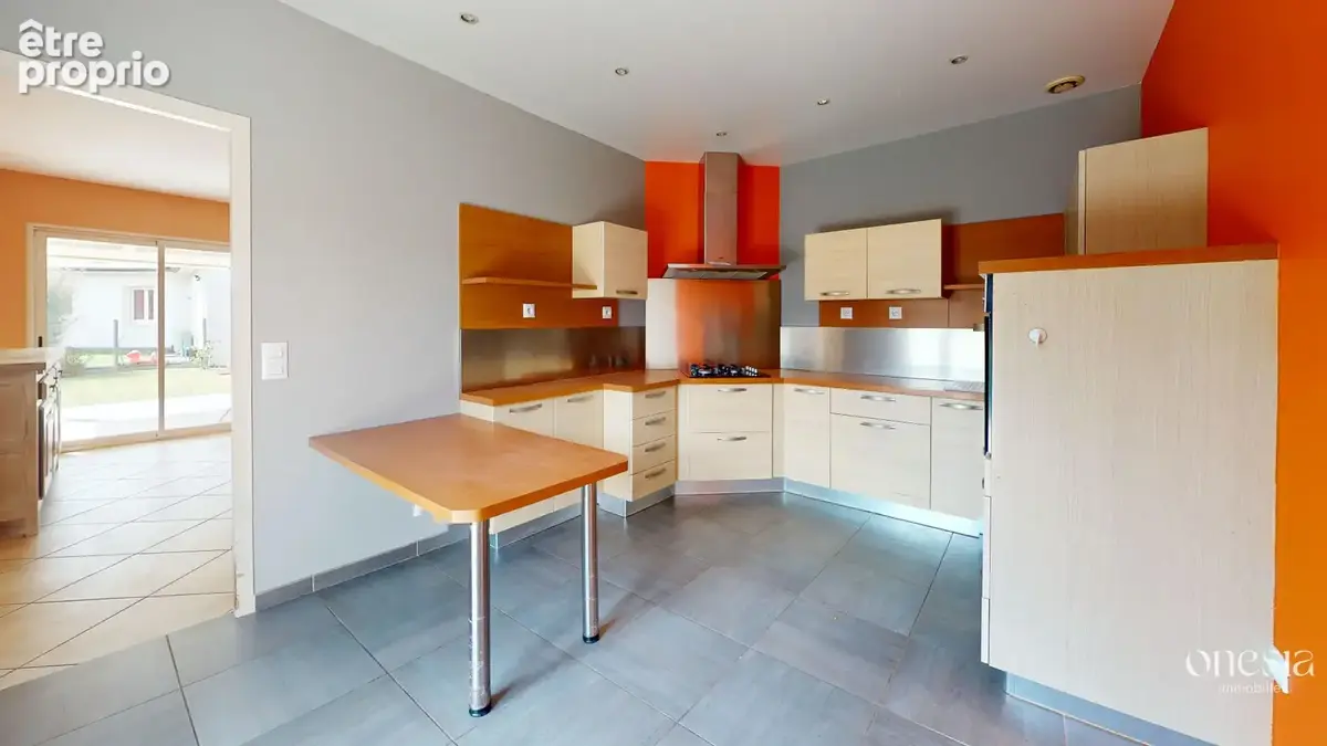 Maison 127 m² à Oloron-Sainte-Marie  - photo 6