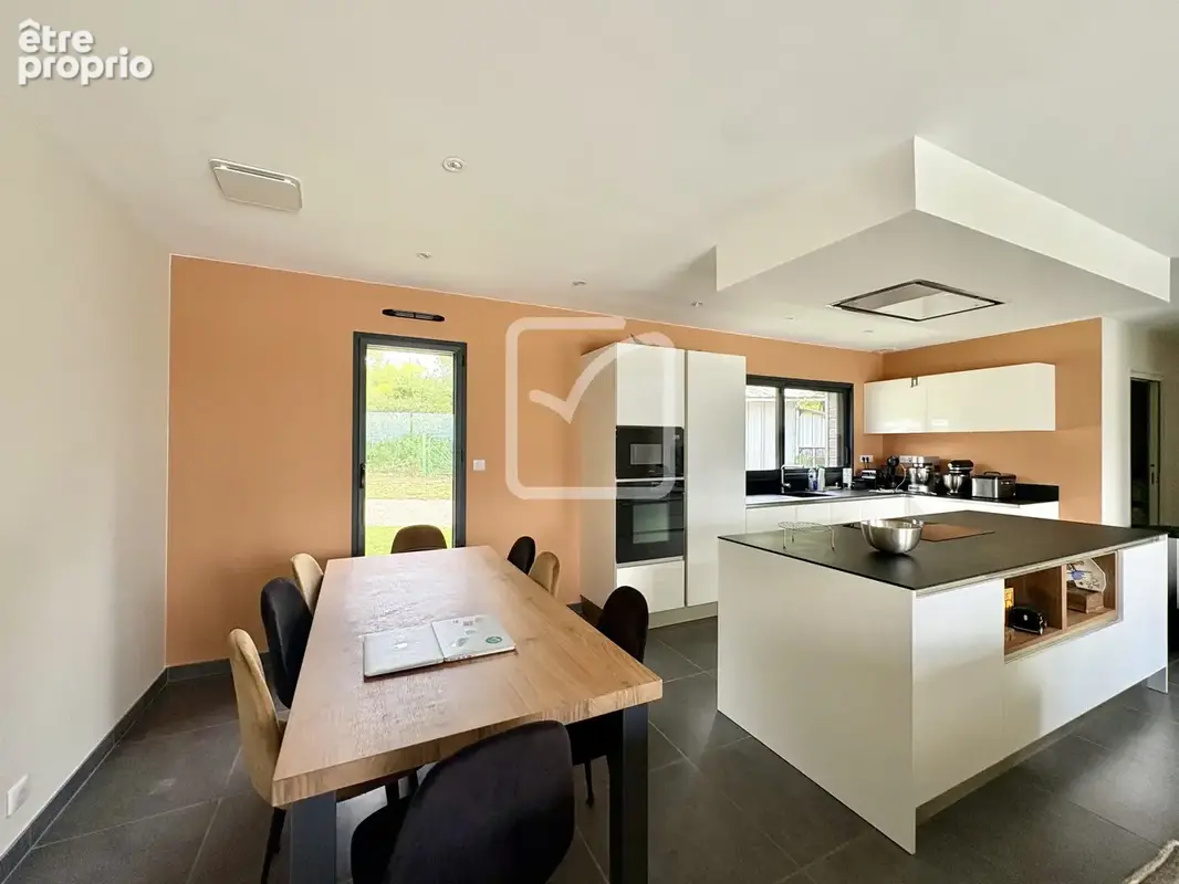 Maison plain-pied 2024 -piscine - DPE A - photo 8