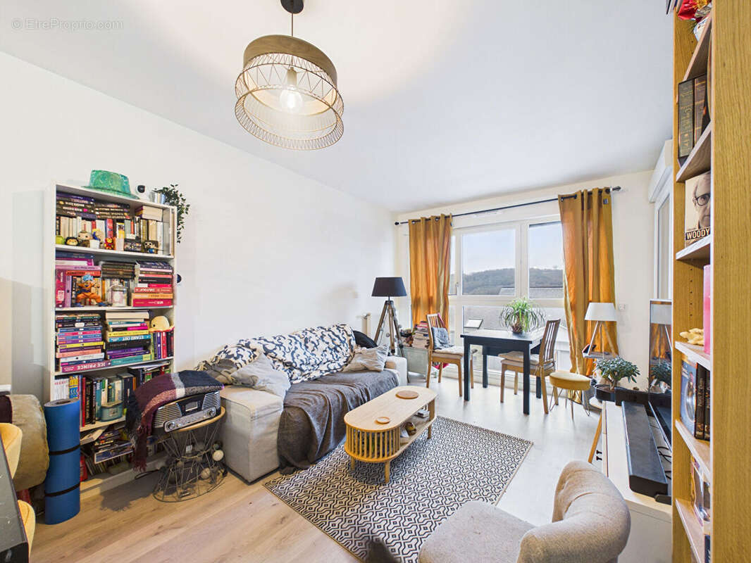 Appartement à DEVILLE-LES-ROUEN