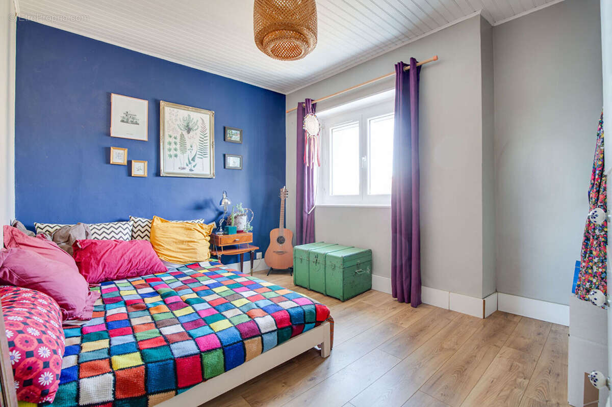 A vendre nantes zola - maison 3 chambres/jardin/ 1 salle de bains et 1 salle d eau - photo 6