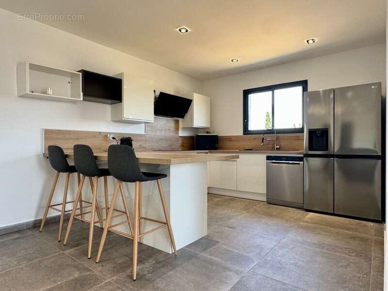 Maison à vendre 5 pièces SAINT CHRISTOL LES ALES (30) - photo 6