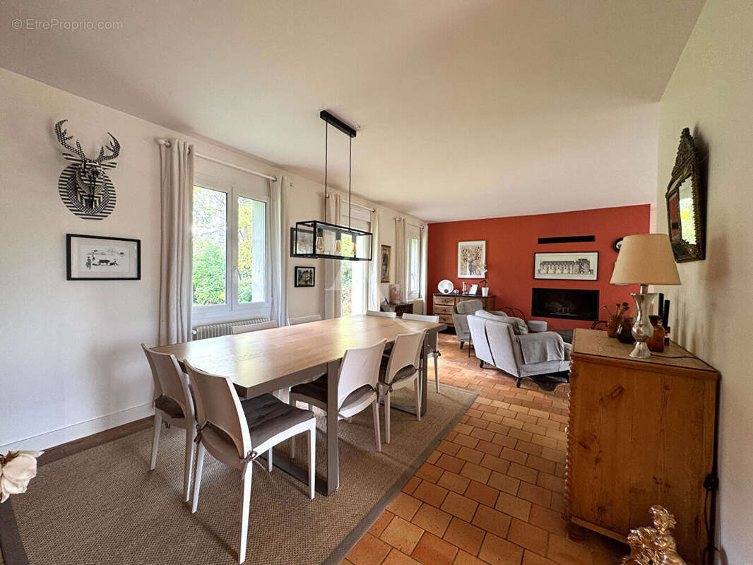 Maison à ROCHECORBON