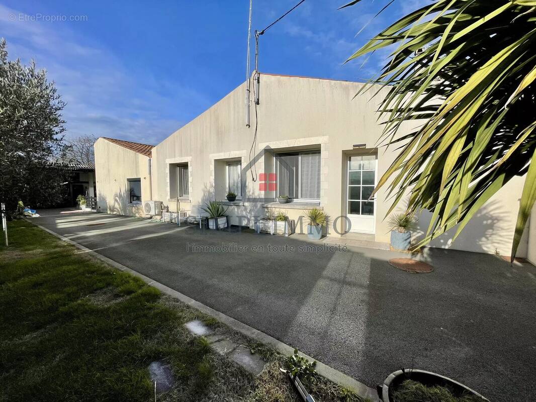 Maison à SAINT-AGNANT