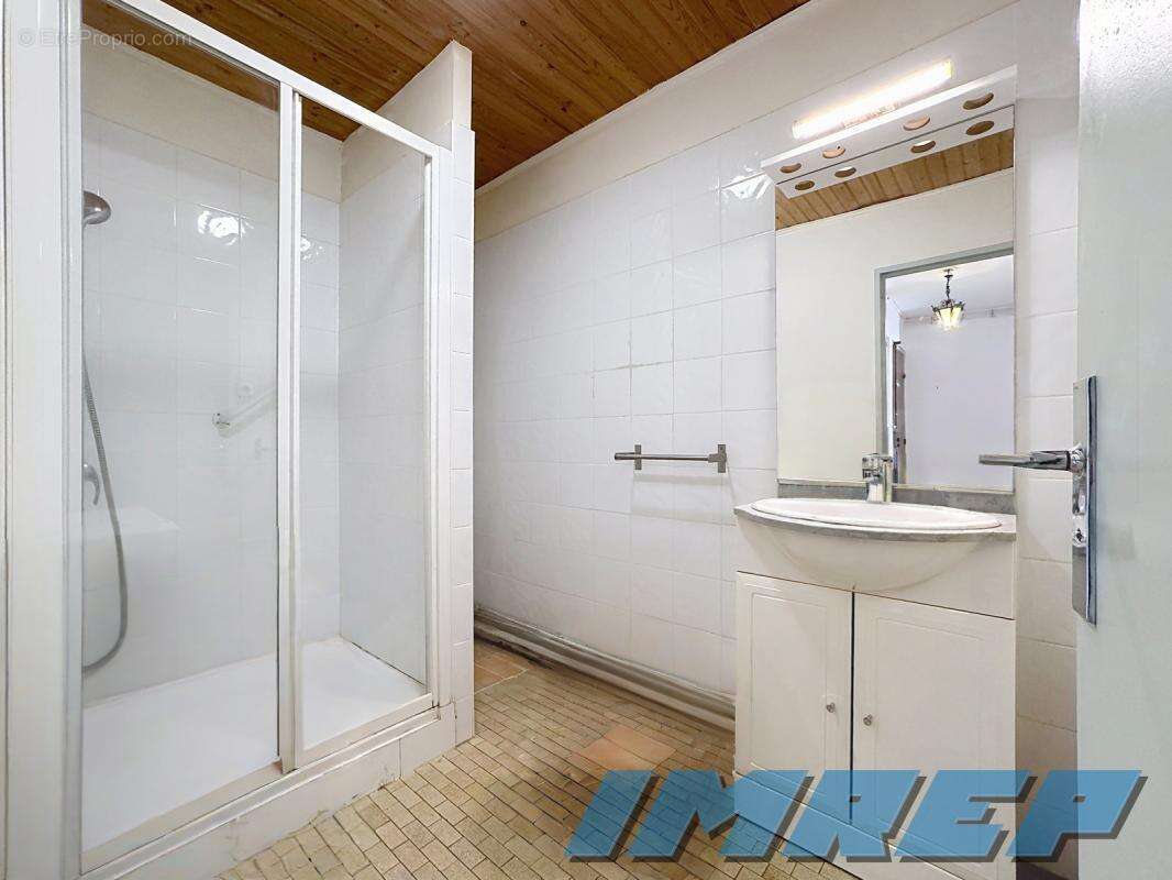 Appartement à MARSEILLE-6E