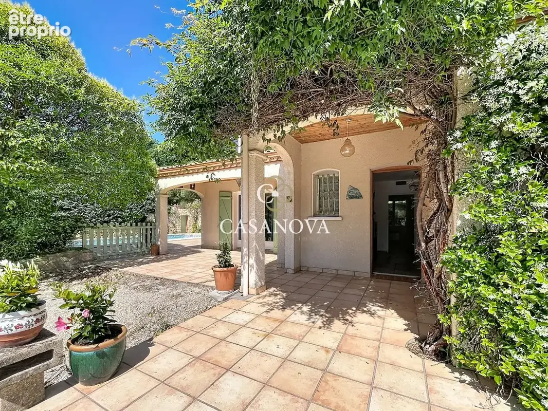 VUES PANORAMIQUES - Villa sur 2000 m² de terrain avec PISCINE - Belles pièces à vivre, 4 chambres dont 1 en RdC - 35 mn MONTPELL - photo 14