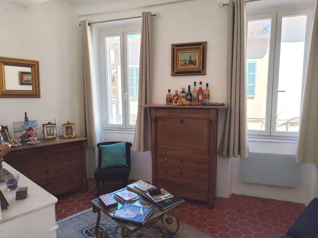 Appartement à OLLIOULES