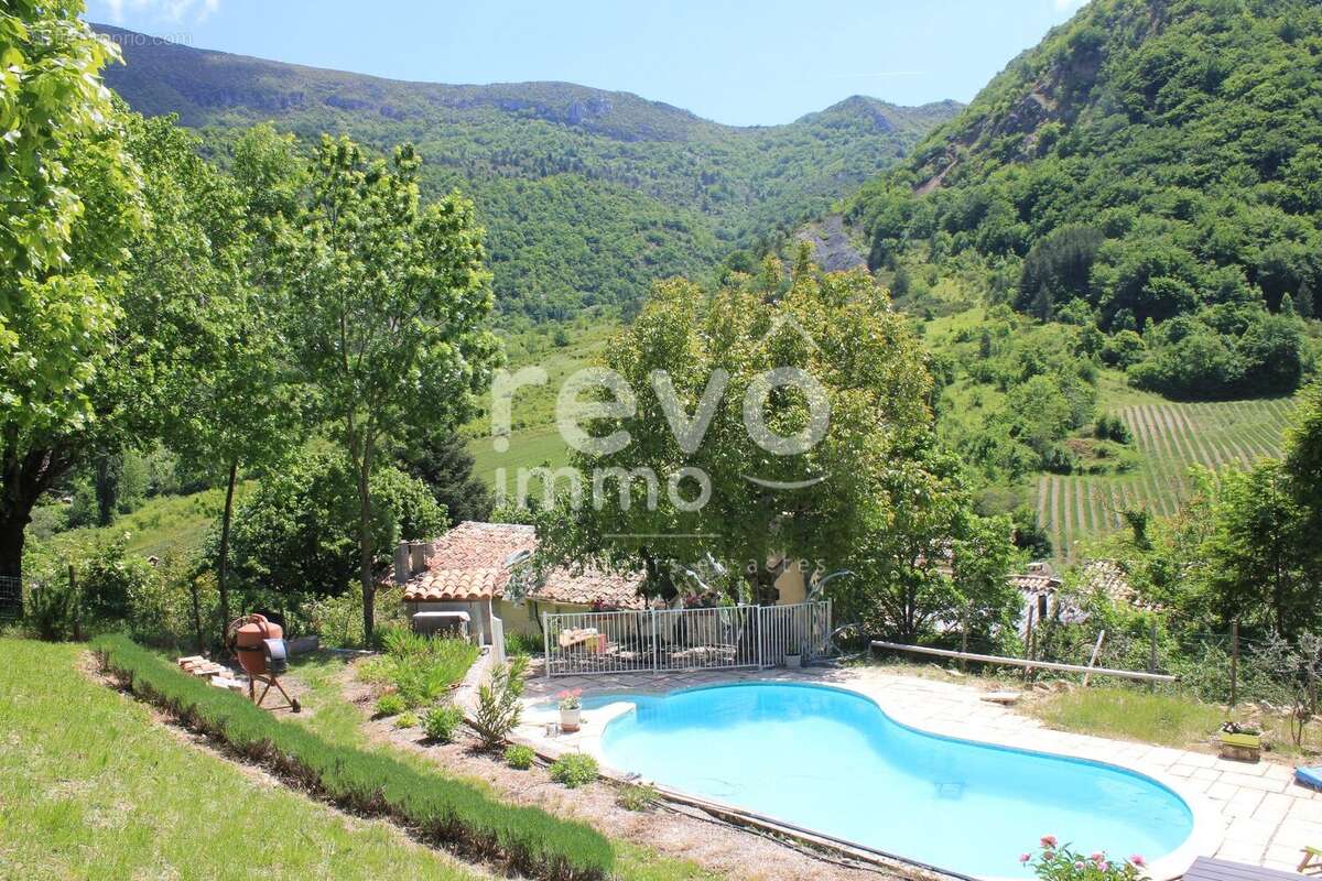 Maison à CHAUDEBONNE