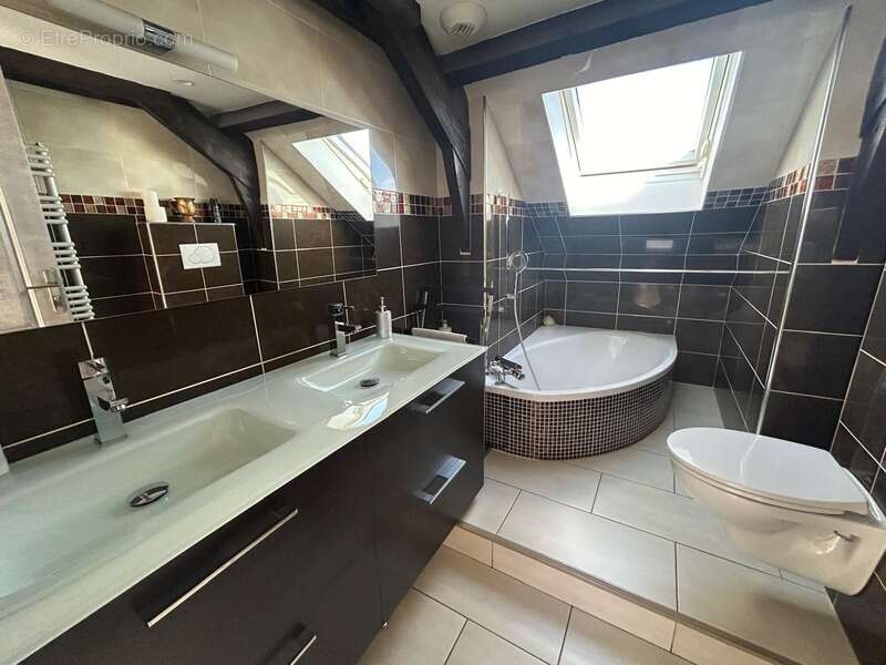 Maison à BONNEUIL-SUR-MARNE