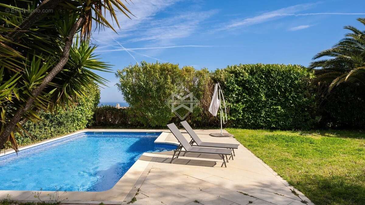 Maison à VILLENEUVE-LOUBET