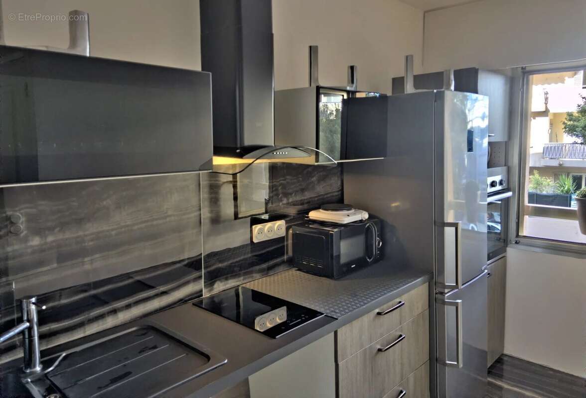 Studio 40 m² repensé avec vraie chambre – Nice - photo 6