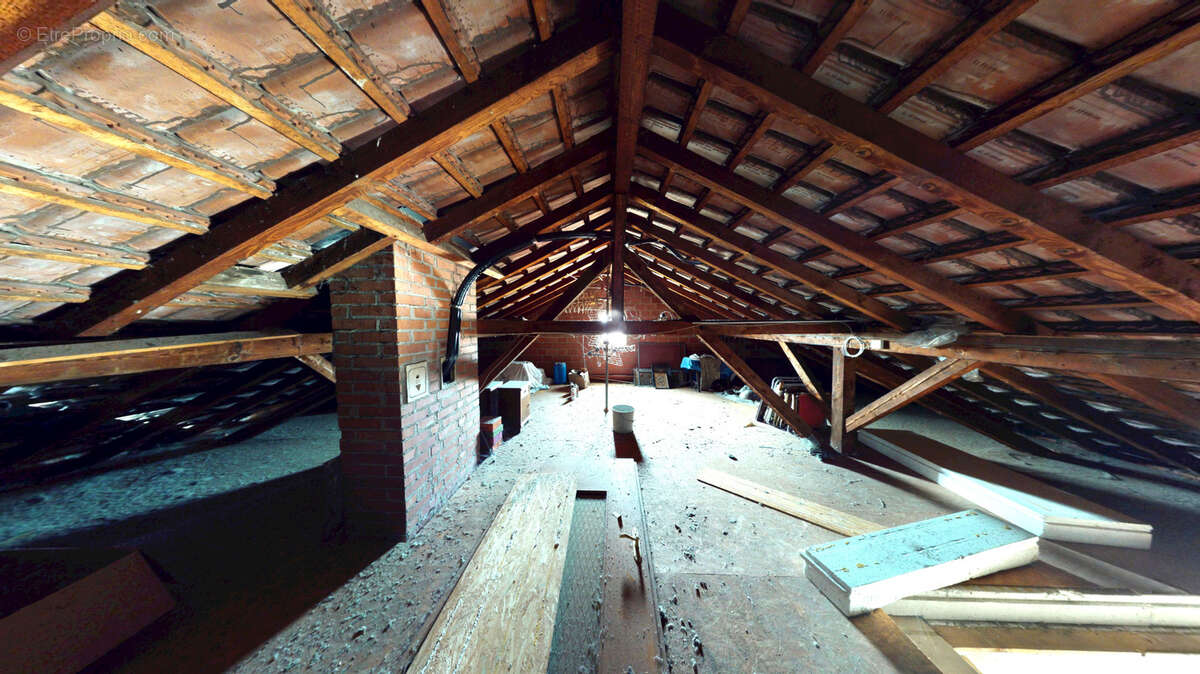 Maison de caractère avec beau potentiel d'évolution - photo 20