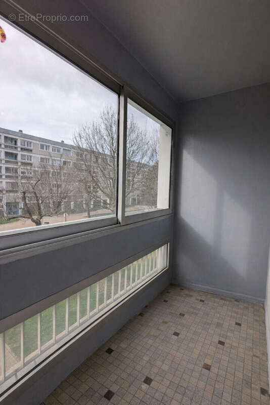 Appartement à DECINES-CHARPIEU