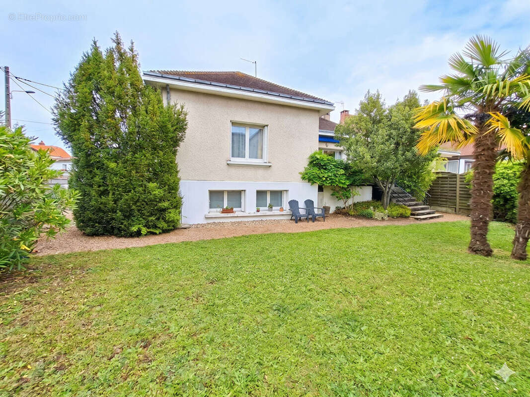 Maison à CHATELLERAULT