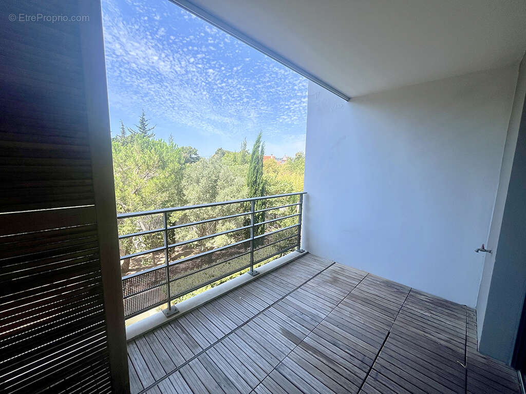 Appartement 77 m² à Marseille-8e  - photo 3