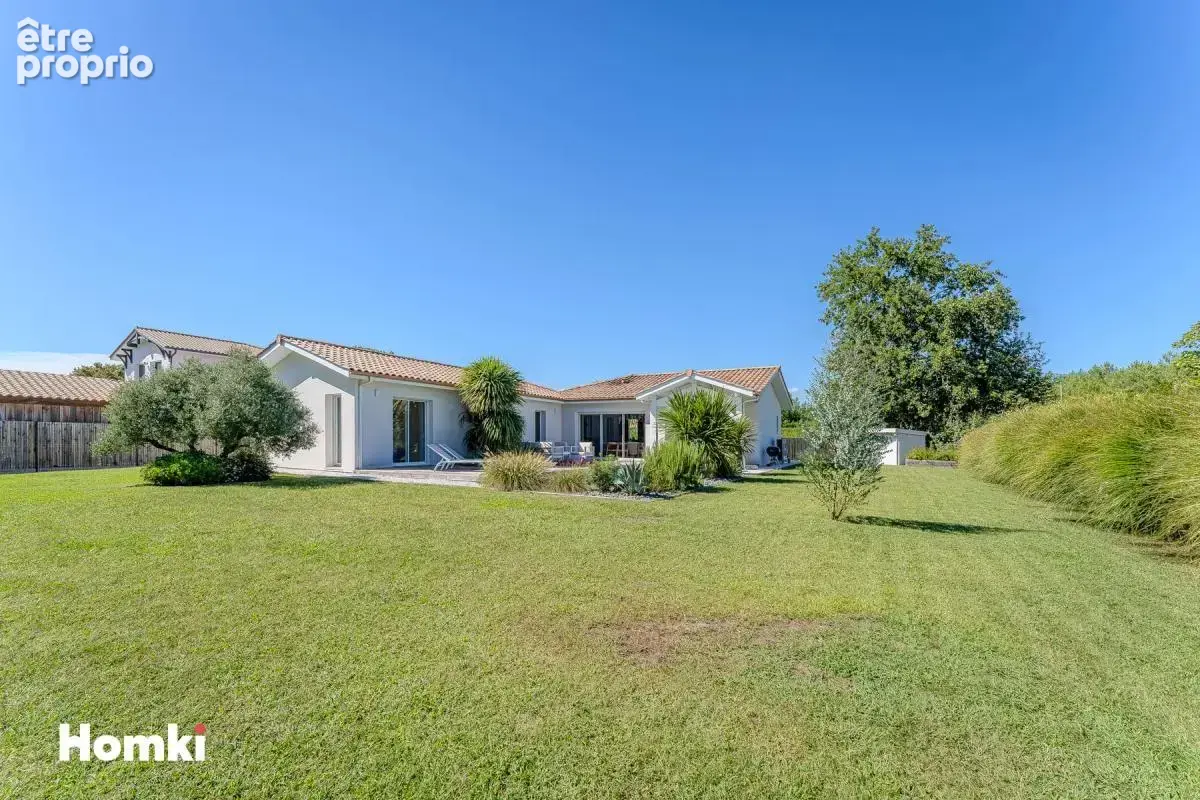 SANGUINET – Maison récente avec piscine, grand terrain et accès direct à la forêt - photo 2