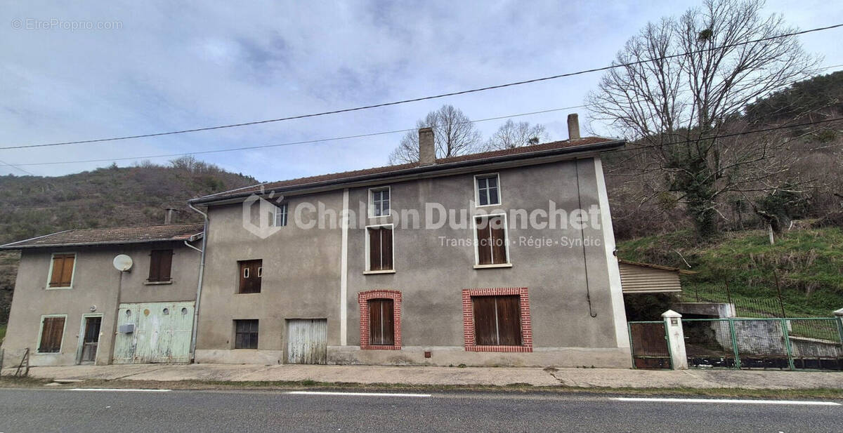 Maison à NOIRETABLE