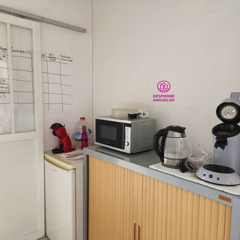 Commerce à LE PEAGE-DE-ROUSSILLON