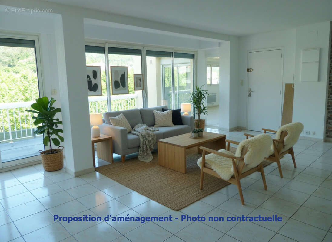 Appartement à LAMALOU-LES-BAINS