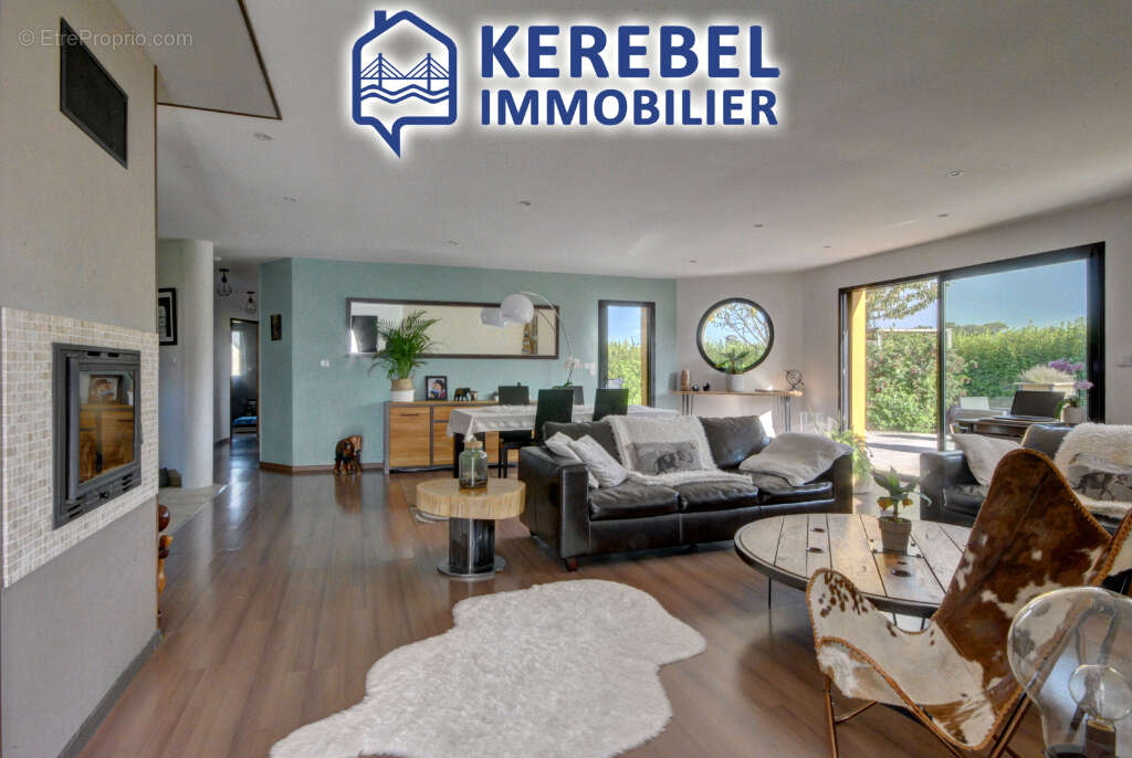 Maison à SAINT-URBAIN