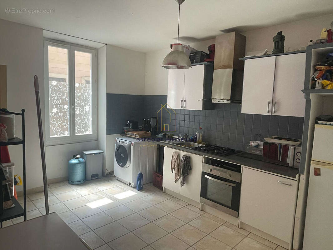 Appartement à LA TOUR-D'AIGUES
