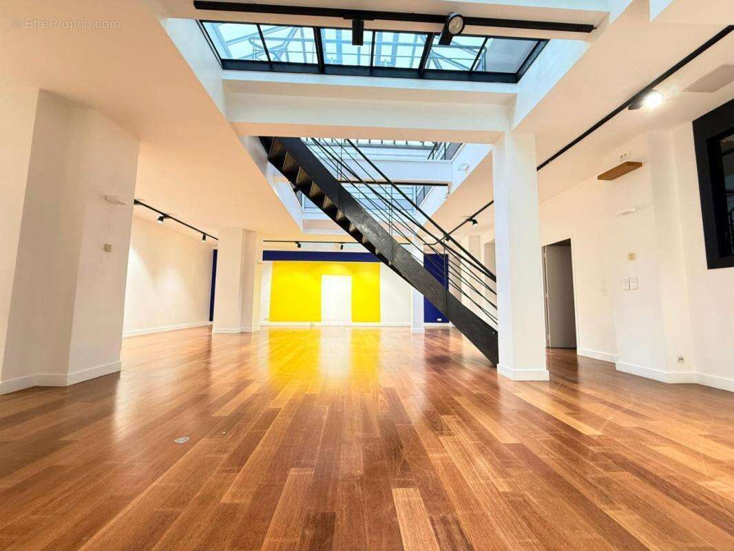 Appartement à PARIS-10E