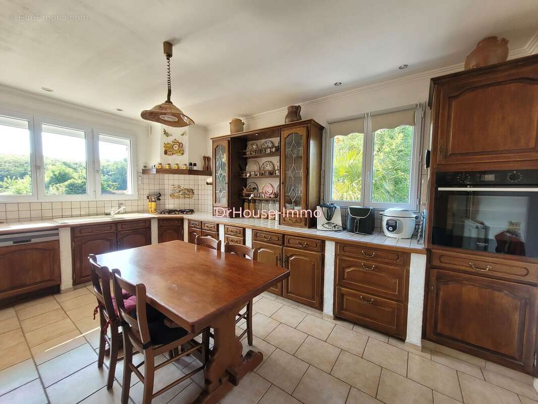 Maison 245 m² à La Selle-Sur-Le-Bied  - photo 33
