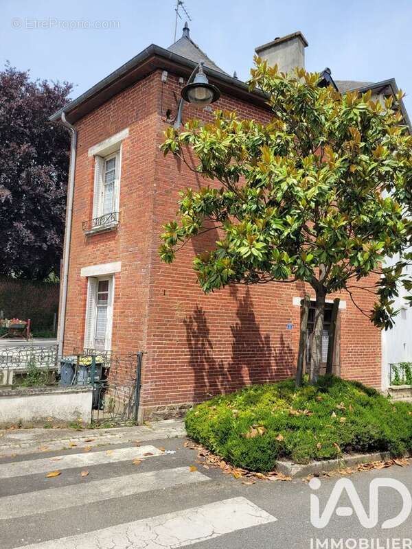Photo 1 - Maison à LANDUJAN
