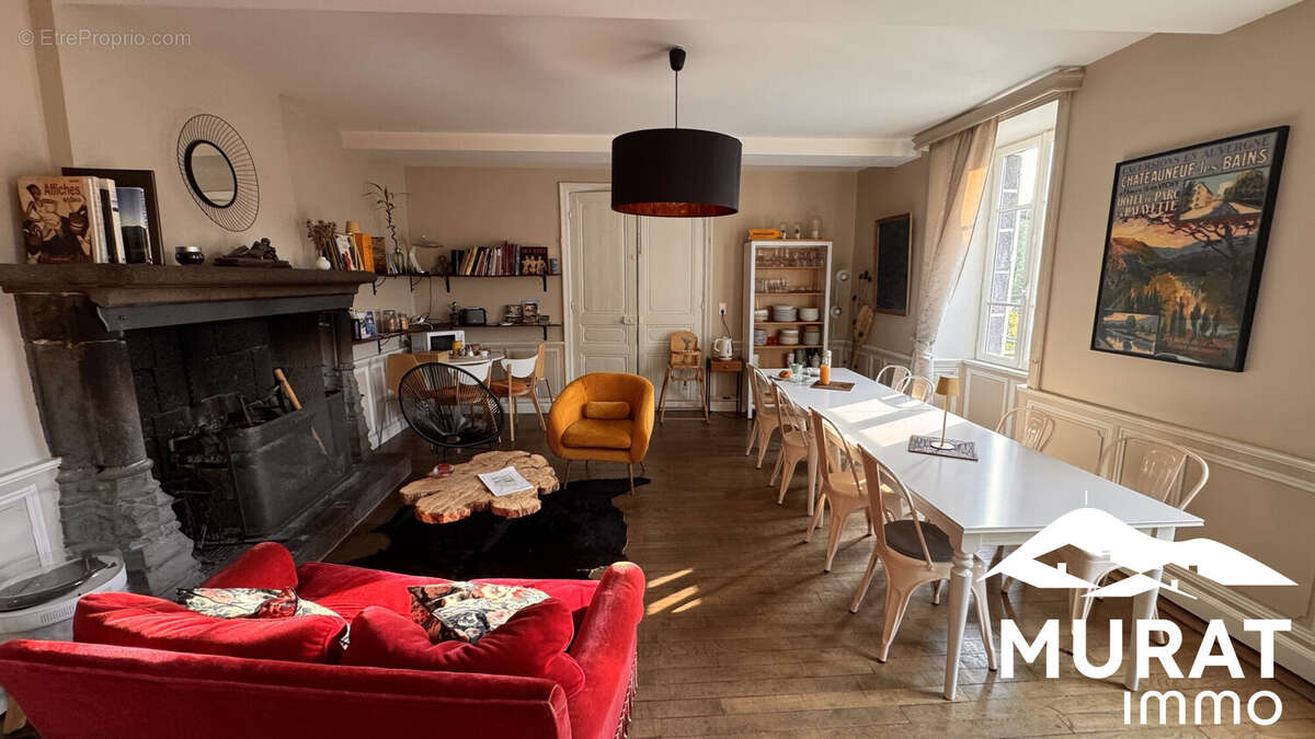 Maison à PONTGIBAUD