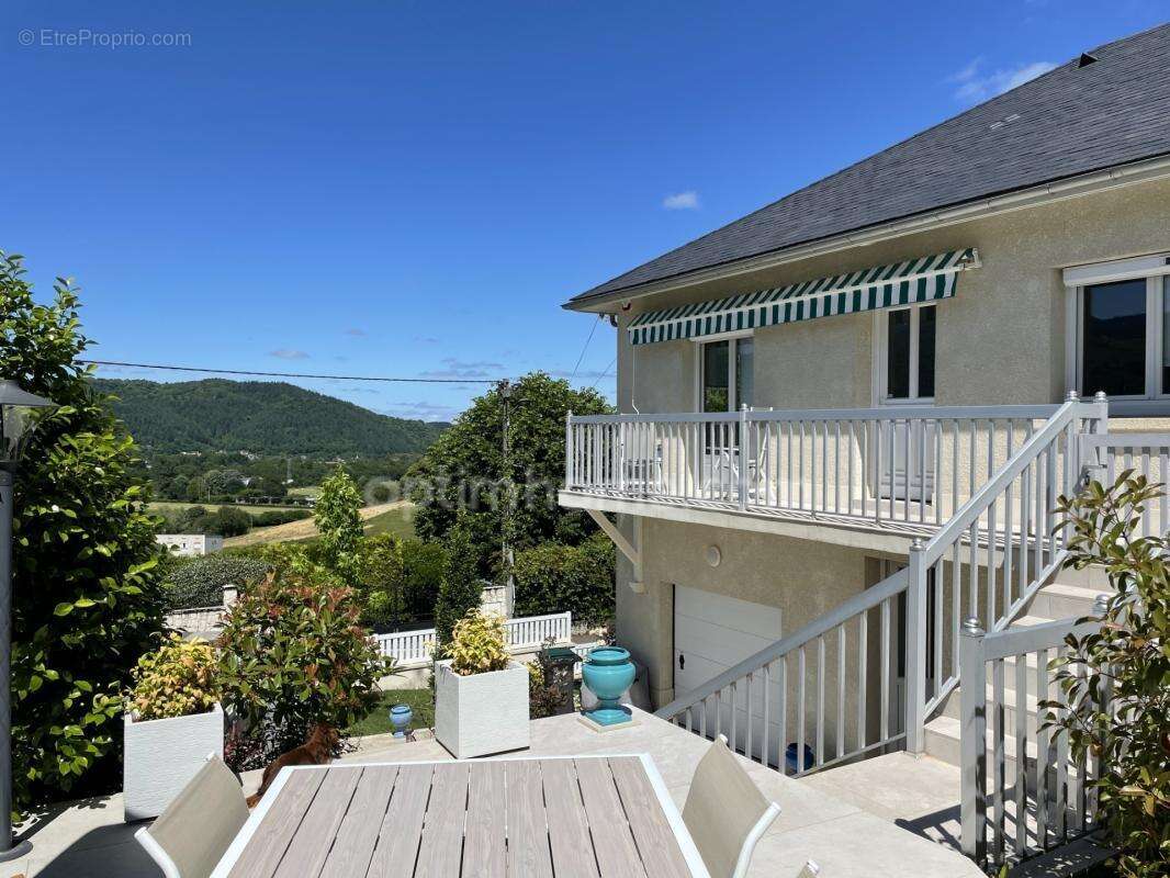 Maison à vendre 8 pièces BAGNERES DE BIGORRE (65) - photo 2