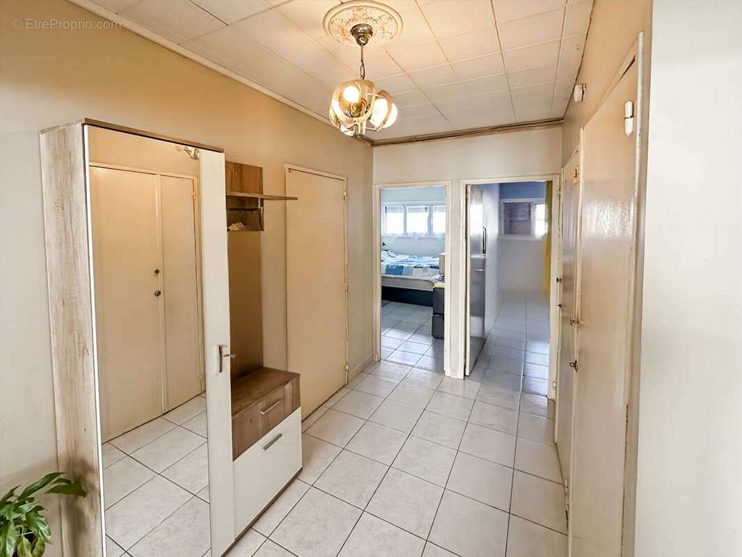 Appartement à MARSEILLE-15E