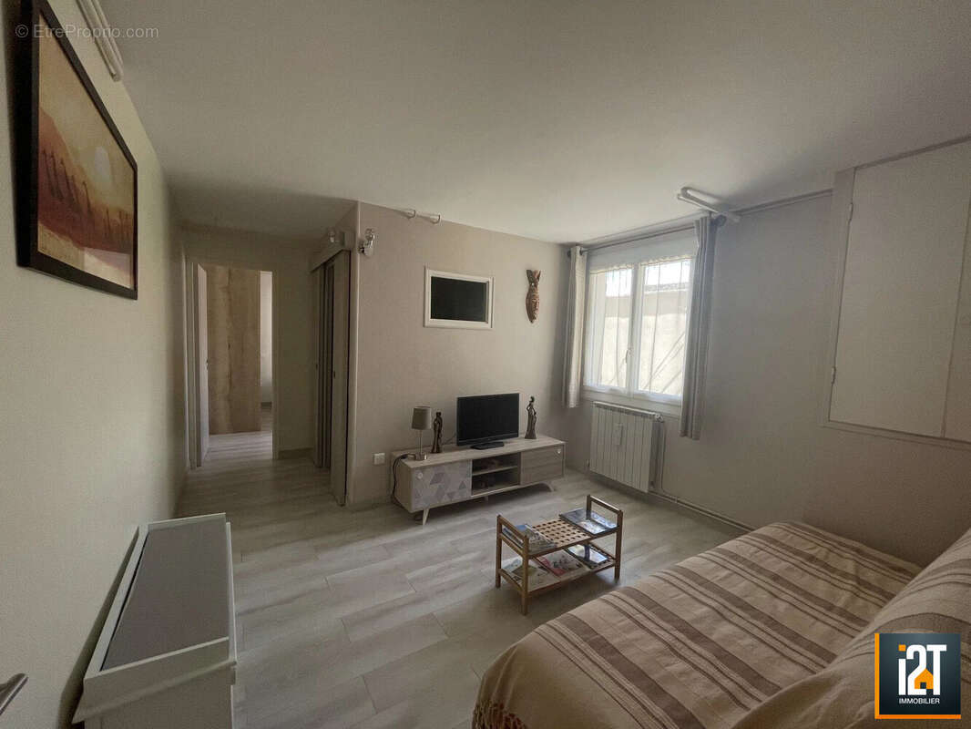 Maison à SAINT-BAUZELY