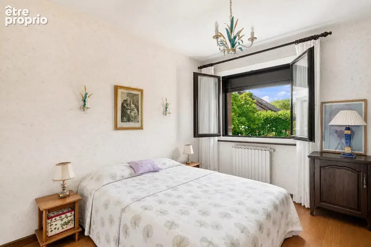 Maison de 7 pièces de 183 m² à La Balme-de-Sillingy - photo 9
