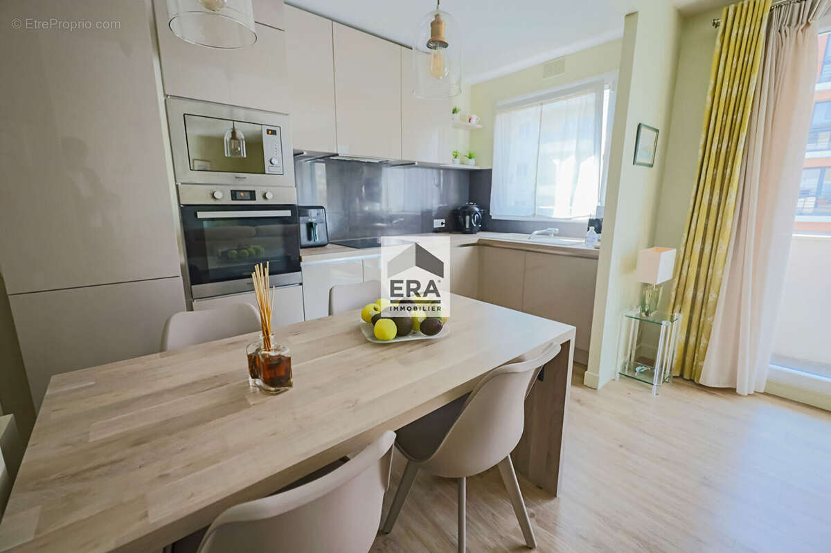 Appartement à ISSY-LES-MOULINEAUX