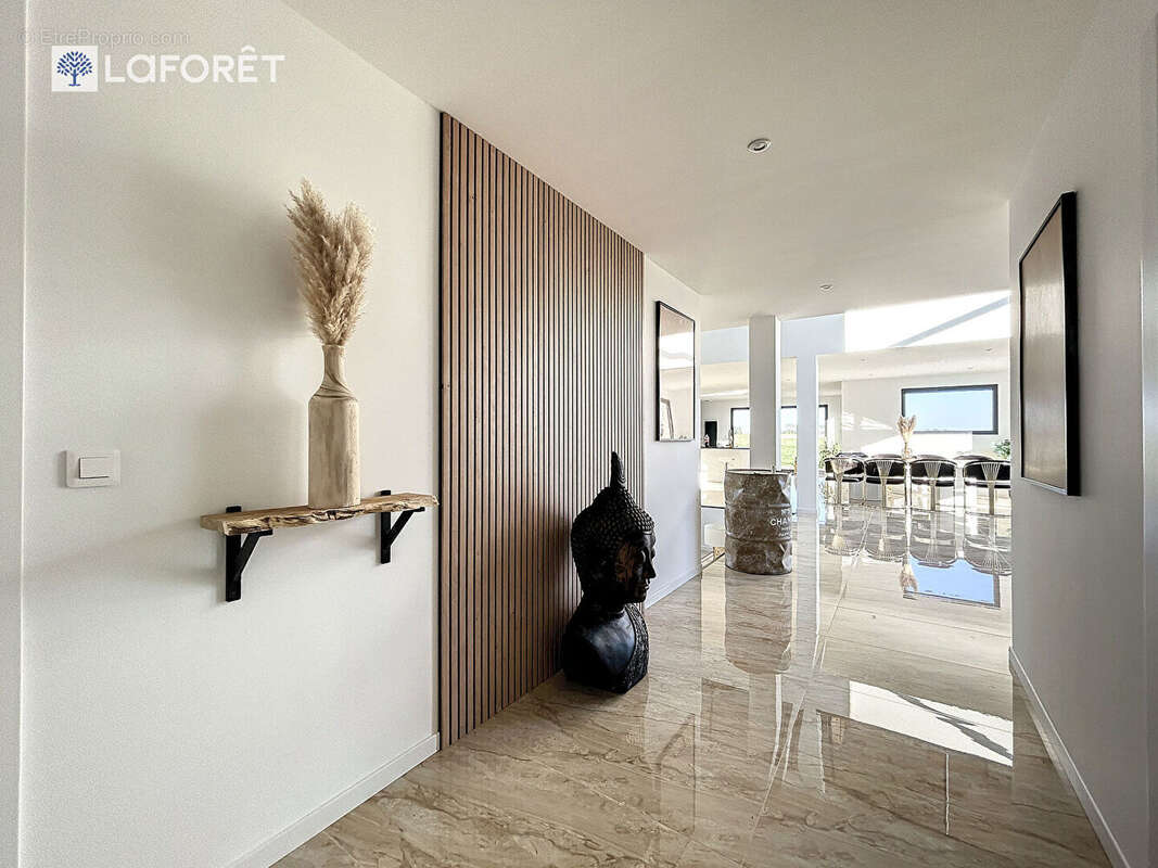 Maison contemporaine - TERRES DE CAUX - 365 m² - photo 7