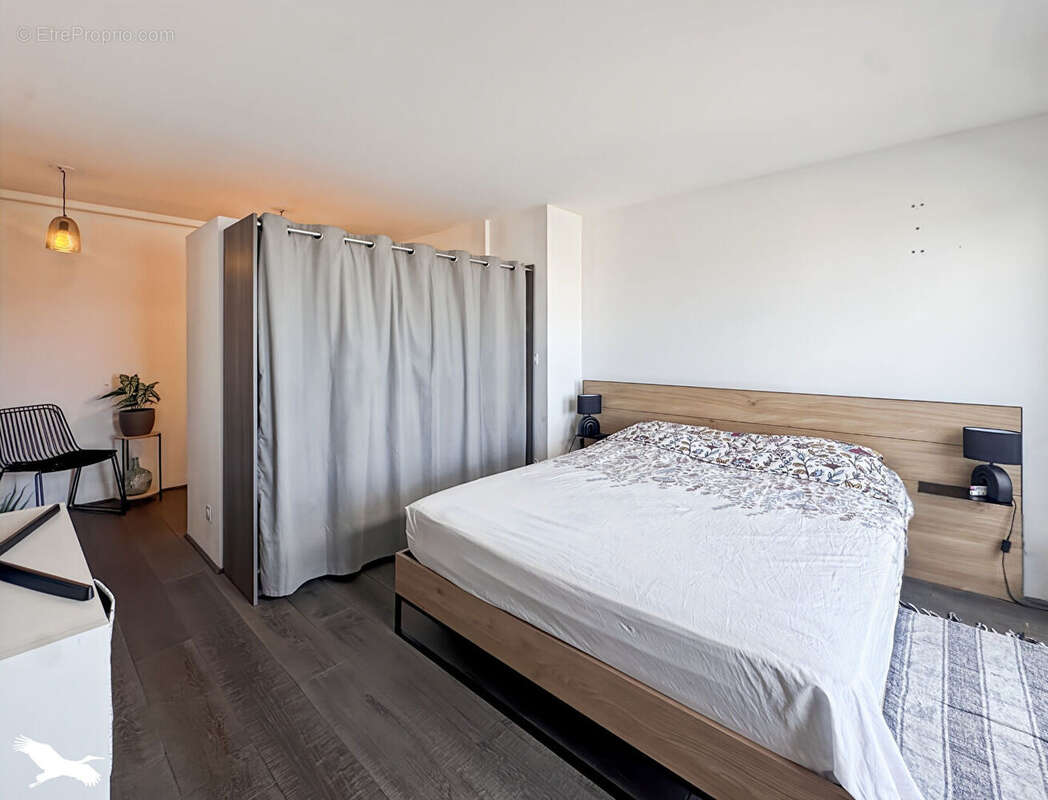 Appartement  Marseille T4 de 84 m² avec terrasse de 35 m² - Dernier étage - photo 11