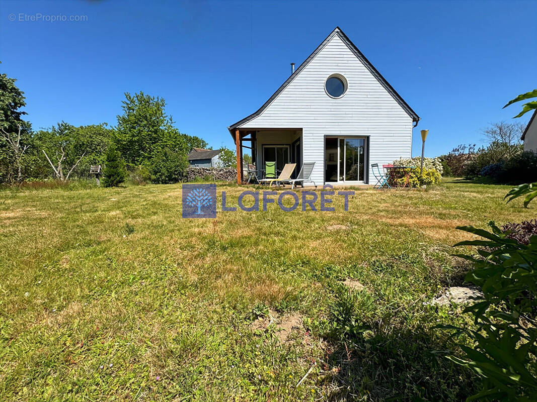 Maison à LA CHAPELLE-AUX-NAUX