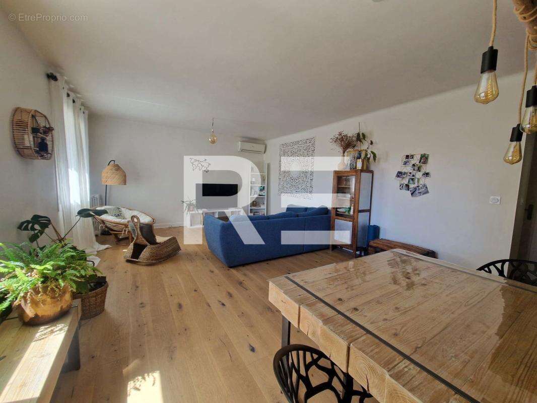 Appartement à NIMES