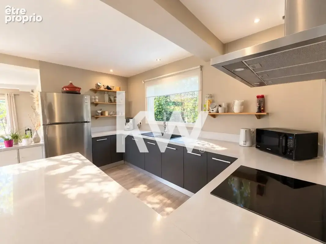 Maison 5 pièces 141 m² à vendre à Roche-La-Moliere (42230) - photo 3