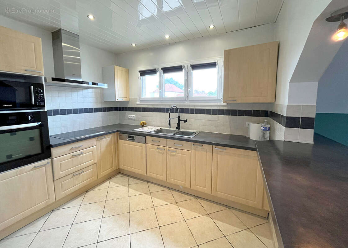 Appartement à HOUDAN
