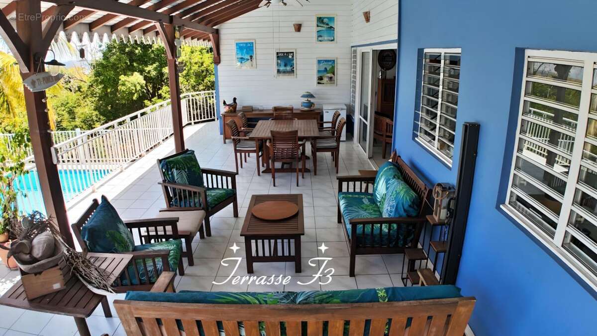 Maison à LES TROIS-ILETS
