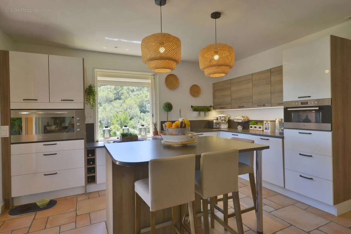 Maison 300 m² à Biot  - photo 31