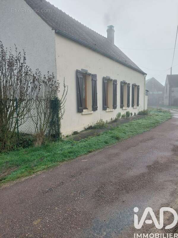 Photo 2 - Maison à MONTCORBON