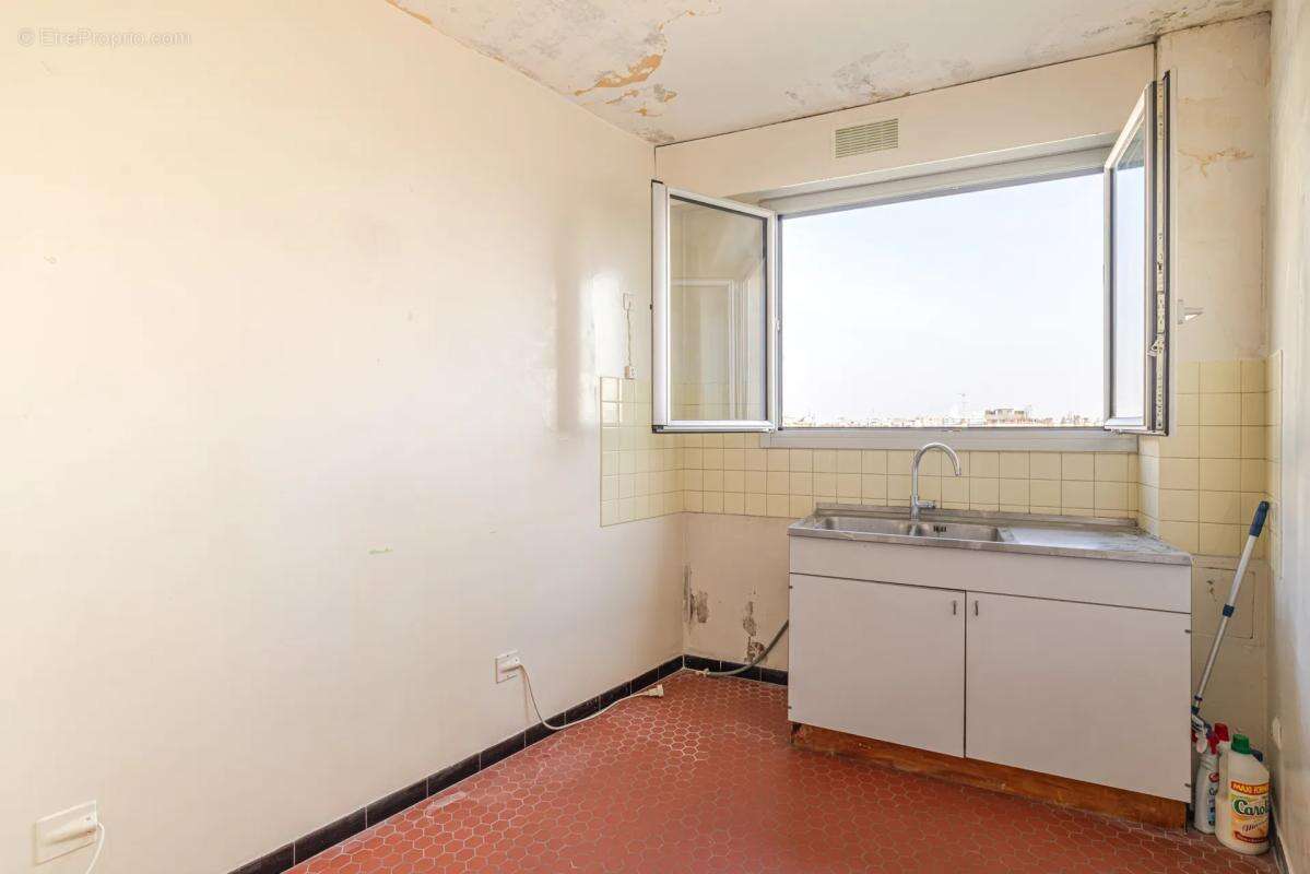 Appartement à PARIS-18E