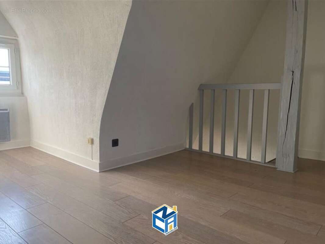 vue du salon - Appartement à TOURS